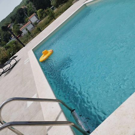 Apartments Barbara With Pool Брсеч Екстер'єр фото